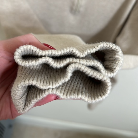 Men’s sweater (beater) - Picture 12 of 17